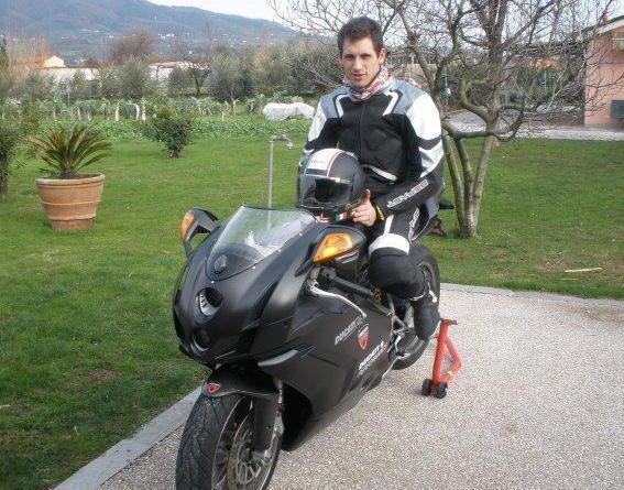Scappa dopo l’incidente Arrestato automobilista 