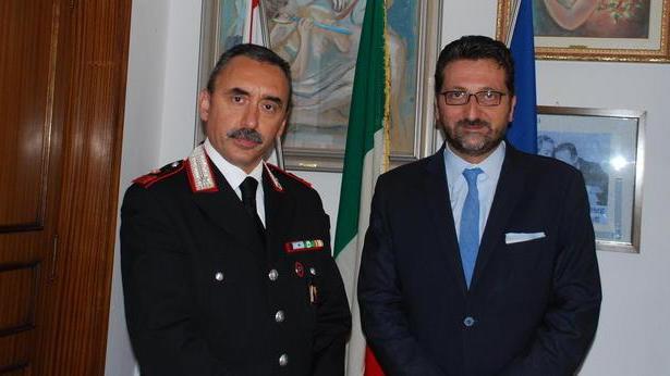 Il saluto al nuovo comandante