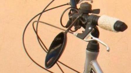 Investita in bici dal camion militare muore a 69 anni