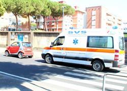 Anziana travolta da un’auto sulle strisce in viale Nazario Sauro 