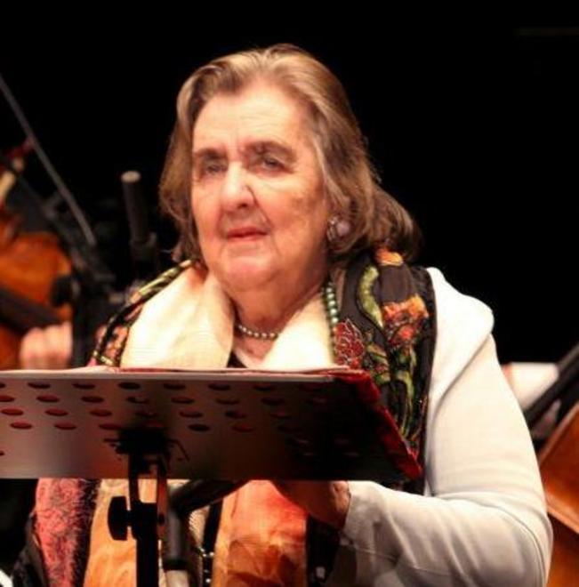 Notte di poesia, dal recital per Alda Merini a Pirandello