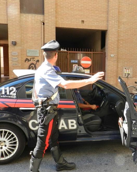 Arrestati tre ladri in piena azione 
