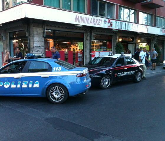 Rapinatore solitario al Minimarket 