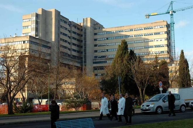 Due donne morte dopo il parto a Cagliari, salvi i neonati 