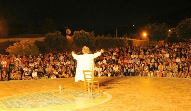Pienone per lo show di Paolo Migone