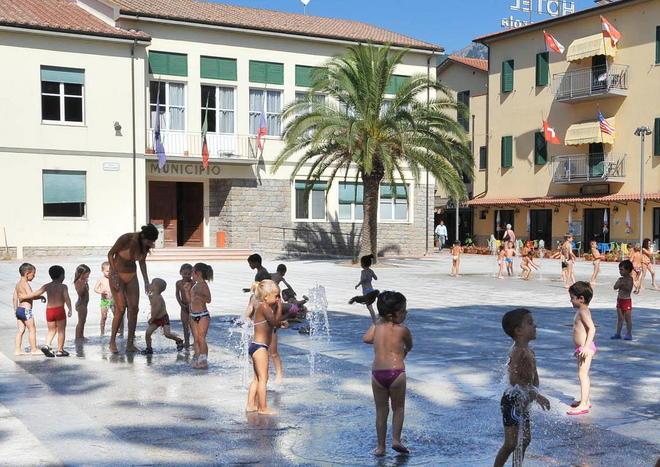 Lavori completati, piazza Dante sogno per bambini 