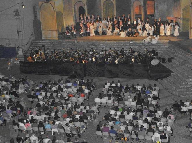 Alfredo e Violetta in scena per Bianchi 