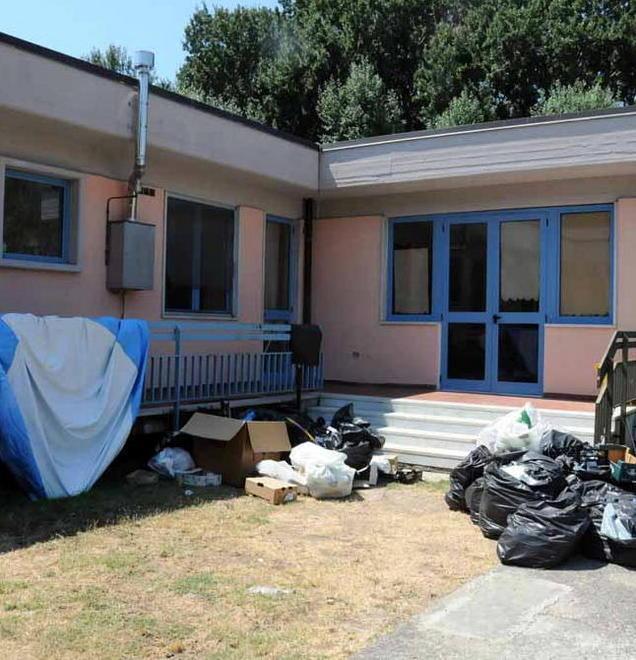 Raid di vandali al nido 