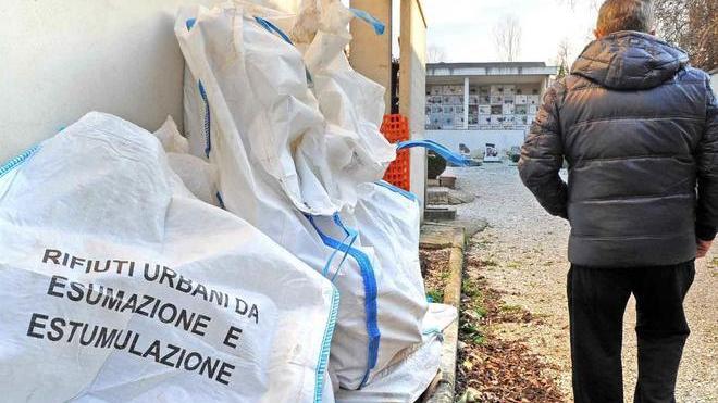Ultimatum del Comune sui cimiteri