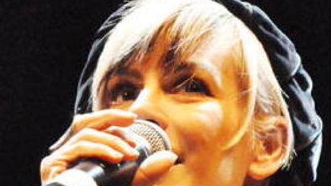 In piazza Garibaldi big della musica per beneficenza