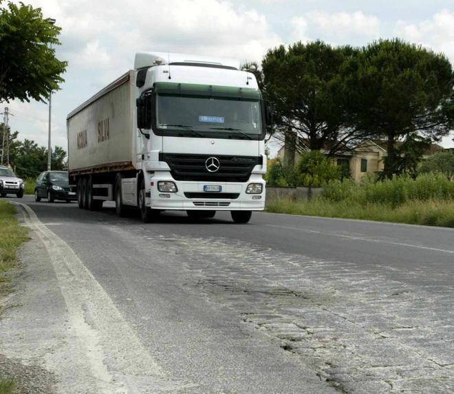 Guerra ai camion selvaggi 100 multe sulle provinciali 