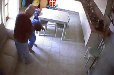 Violenze ai disabili, Dore si difende: «Mai botte ai pazienti» 