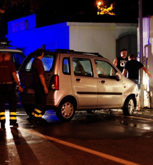Pirata della strada provoca fuga di gas: famiglie evacuate 