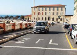 Comune dei cittadini: «Il centro muore, stop alla zona blu» 