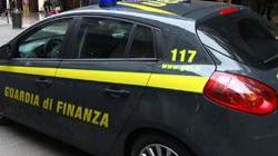 Shopping notturno blitz della Finanza