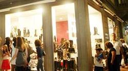 Sere d’estate: shopping al chiaro di luna