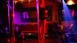 Poliziotti in borghese nei night club della provincia