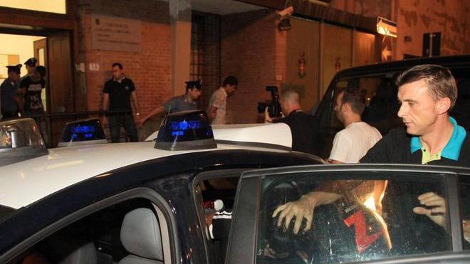 Arresti convalidati per le armi in cinque restano in carcere