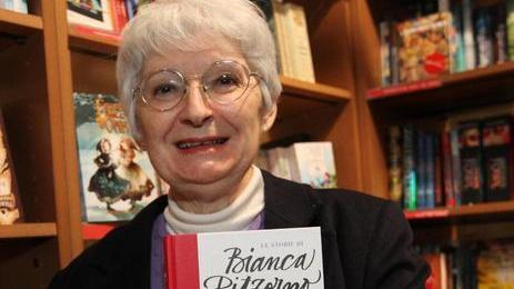 In libreria “Le storie di Bianca Pitzorno”, ragazza di 70 anni 