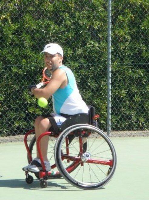Tennis in carrozzina ok il torneo organizzato alla Buca del gatto