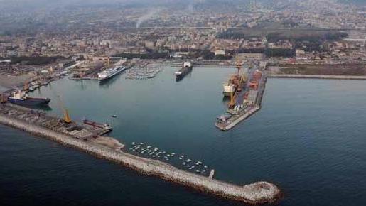La Porto spa chiede le banchine per 25 anni