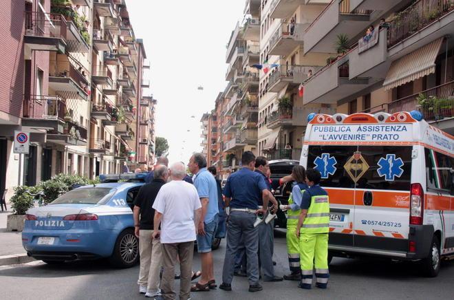 Cinquantenne si uccide lanciandosi dalle scale 