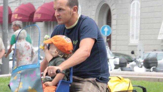 Da via San Giovanni a via Cattaneo l’odissea di chi ama le due ruote a pedali