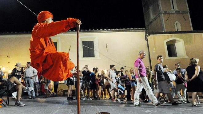 Notti incantate a Campiglia con Apritiborgo
