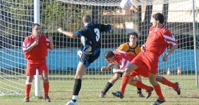 Calcio, 10 squadre locali pronte al via 