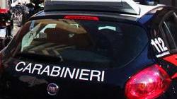 Badante aggredisce la barista poi spacca banco e bicchieri