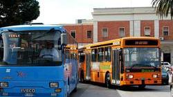 Bus più cari per i pendolari Da ottobre aumenti del 10%