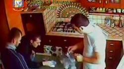 Incastrati dalla telecamera nascosta, patteggiano i trafficanti di cocaina