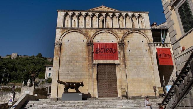 Caso Mitoraj, un esposto di cittadini e artisti