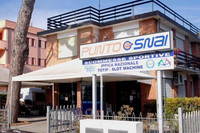 Rapinata l’agenza Snai di Tirrenia 