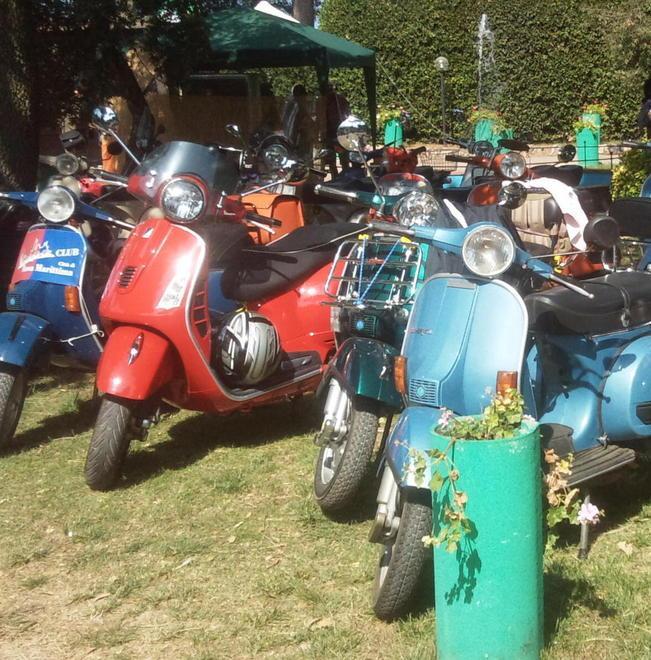 Il mito della Vespa non tramonta, successo del raduno