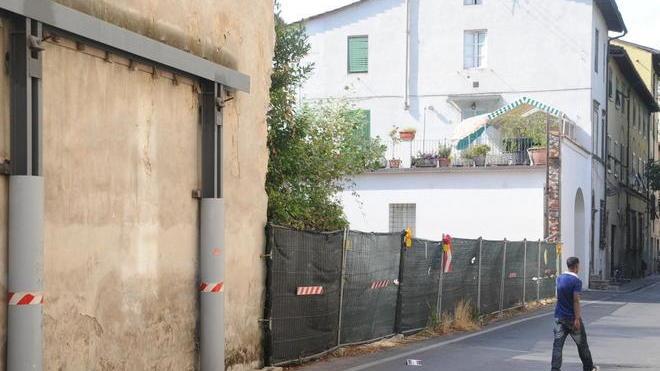 Sarà rifatto il muro di Villa Bottini