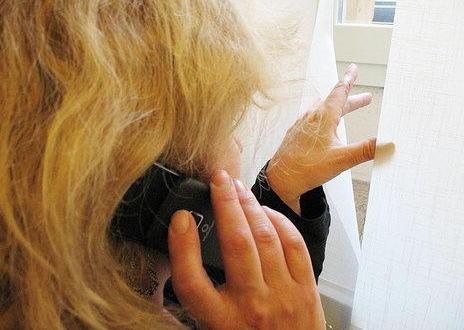 Non si rassegna e la perseguita: denunciato per stalking 