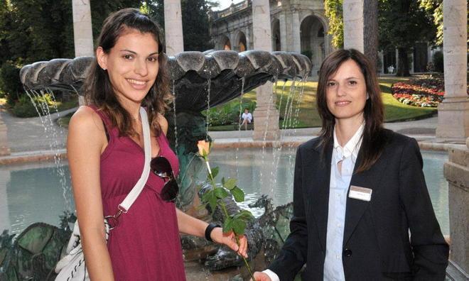 Omaggio floreale alle signore clienti