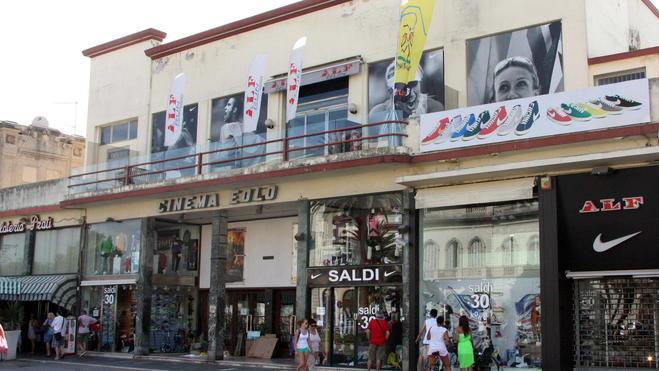 Passeggiata, l’addio dei nomi storici