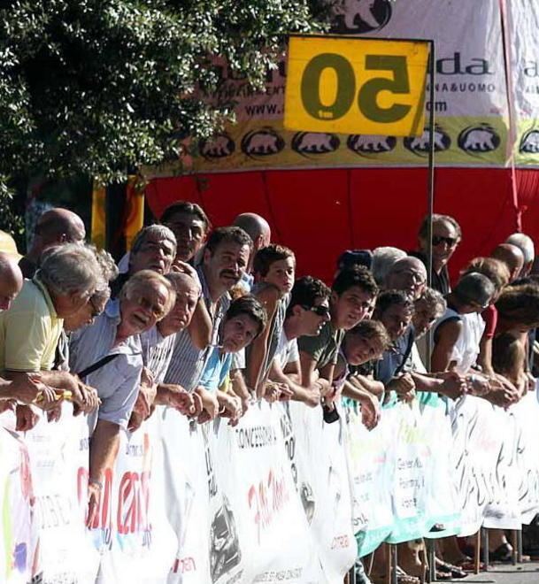 Alle 13.30 c’è la partenza dal Bivio Poste Alla Misericordia il quartier generale 