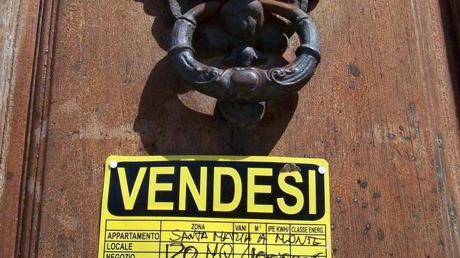 Municipio in vendita a 100mila euro
