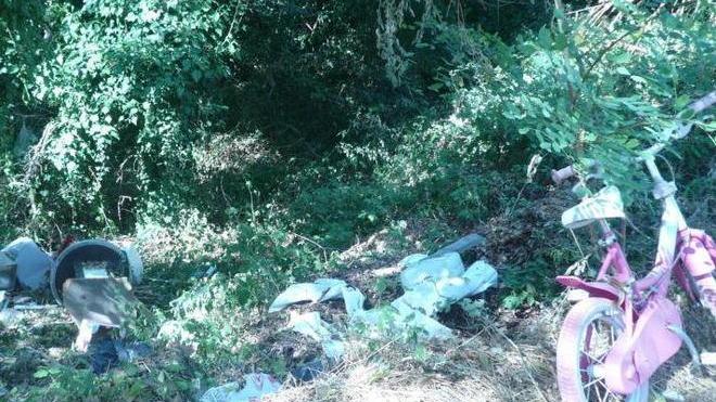 Una discarica abusiva nel Montalbano