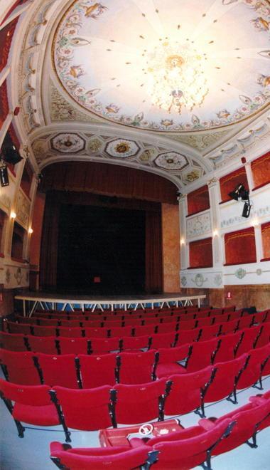 Ci si può sposare in scena