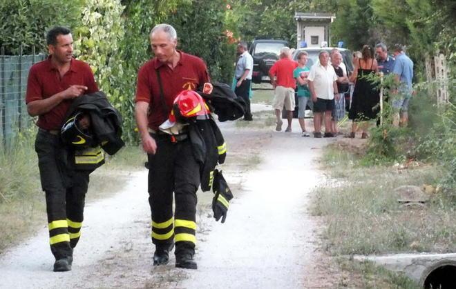 I funerali dell’uomo folgorato mentre puliva la piscina
