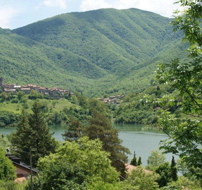 Il lago diventa un’oasi Divieto di caccia a Vagli 