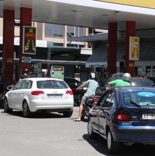 Benzina alle stelle, ma qui si risparmia 