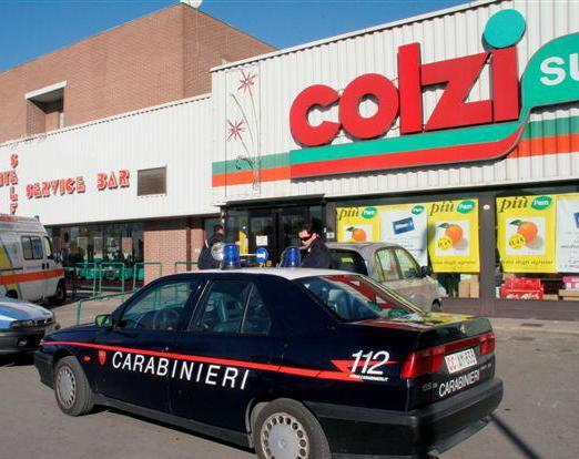 Rapina al supermercato Colzi Banditi in fuga con 4mila euro 