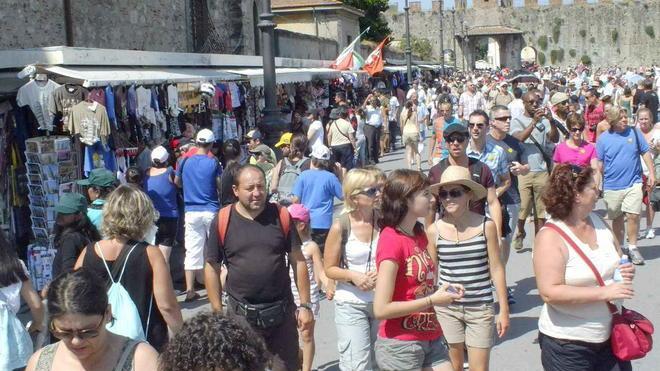 Confcommercio: «Segnaleremo alla Guardia di Finanza le operazioni del Comune»