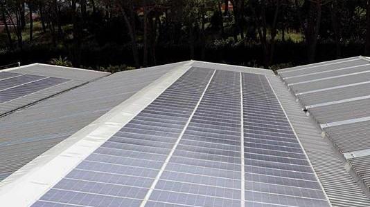 Energia dai tetti dei magazzini La città ci riprova