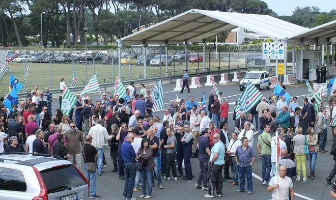 Il prefetto tenta la mediazione 